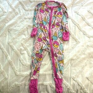 6-12 mo Little Sleepies. So cute! 🩷 🍦